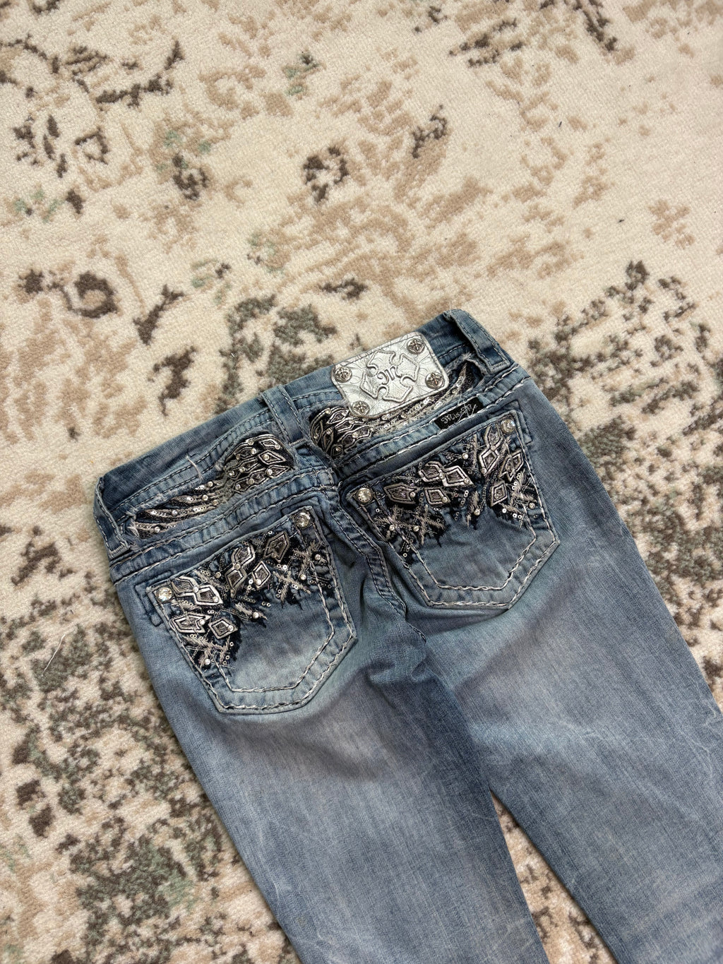 Miss Me Bootcut Jeans (W24)