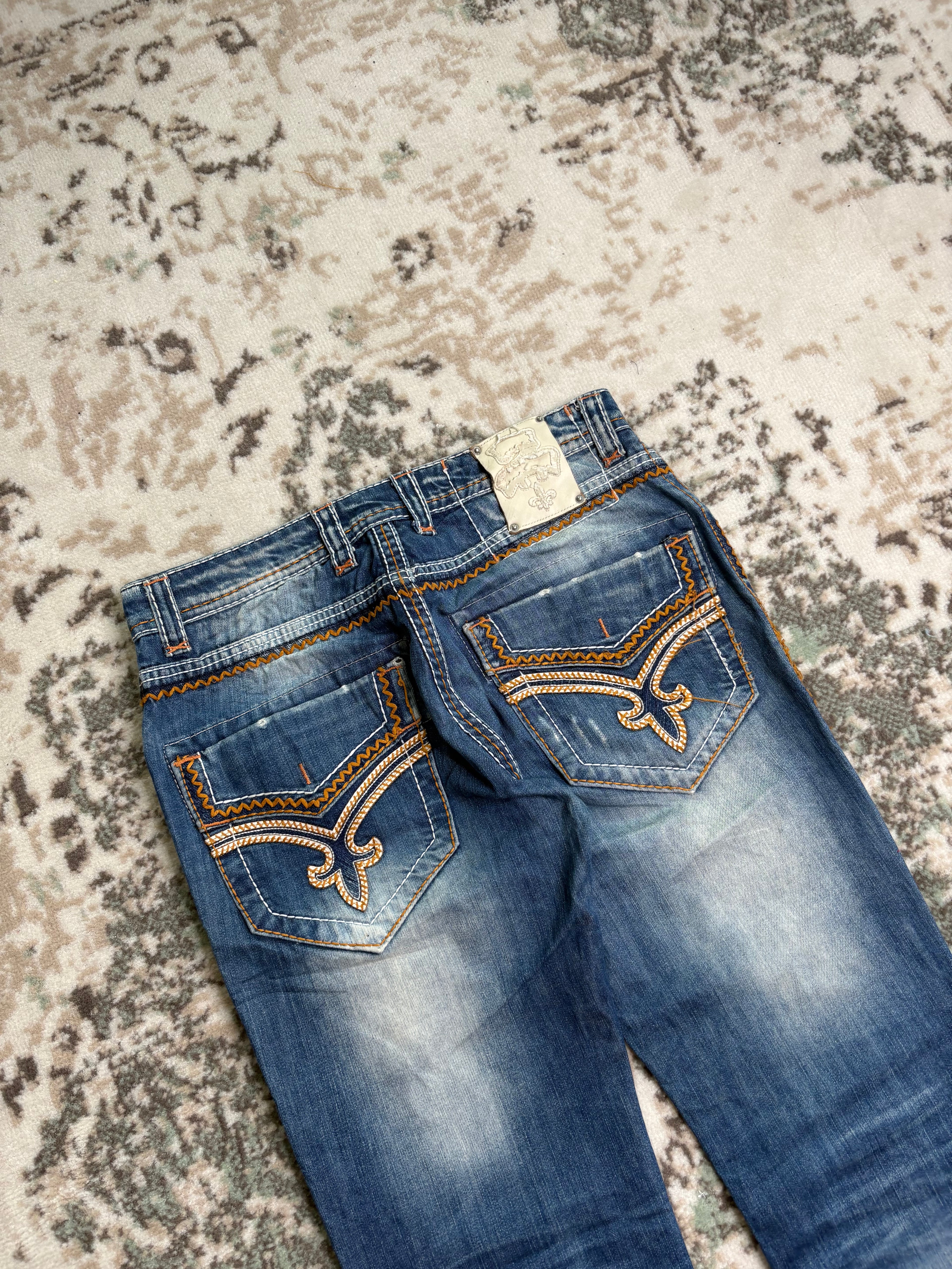Rock Revival Straight Jeans (M)
