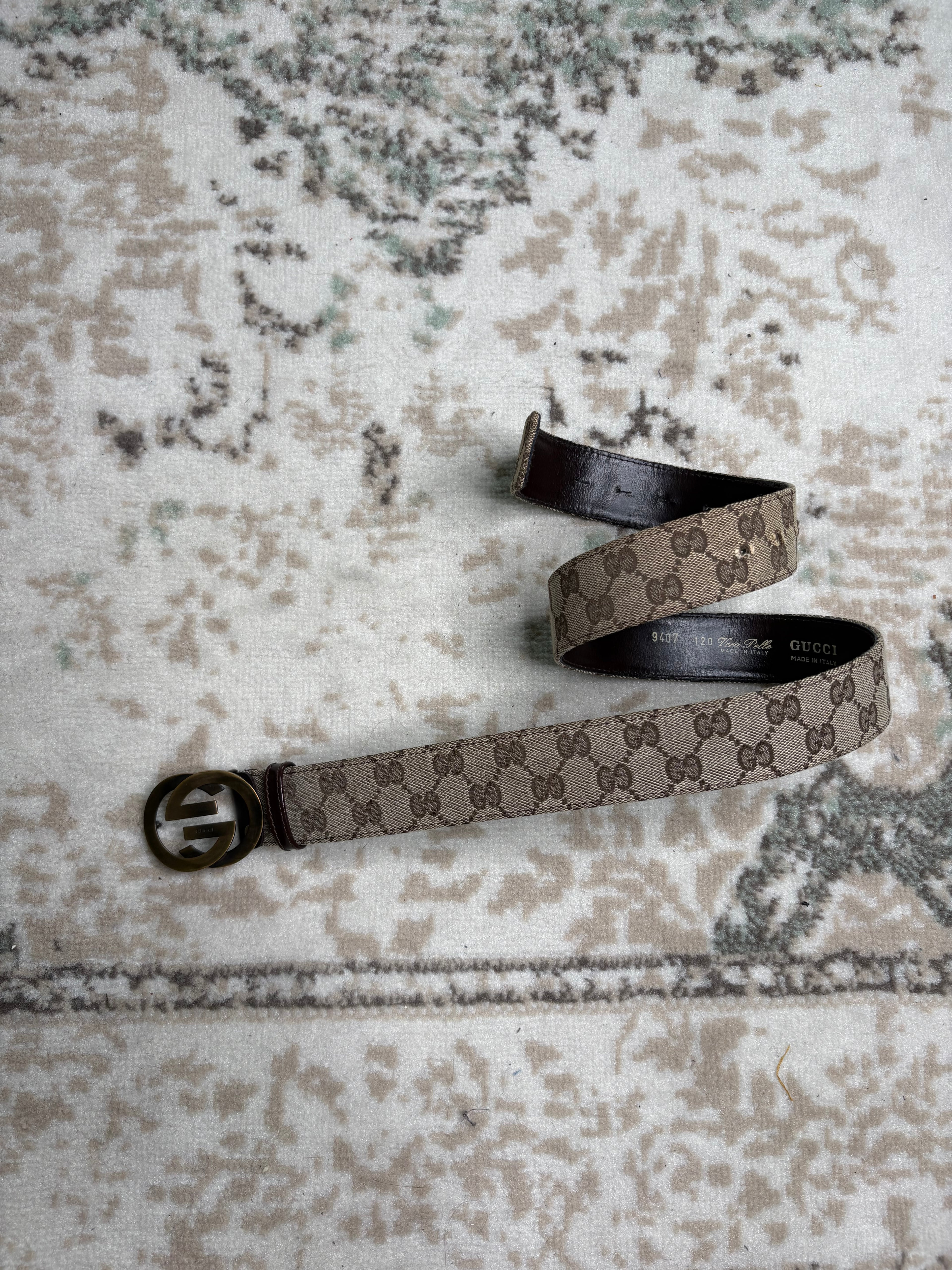 Gucci Monogramm Gürtel (120)