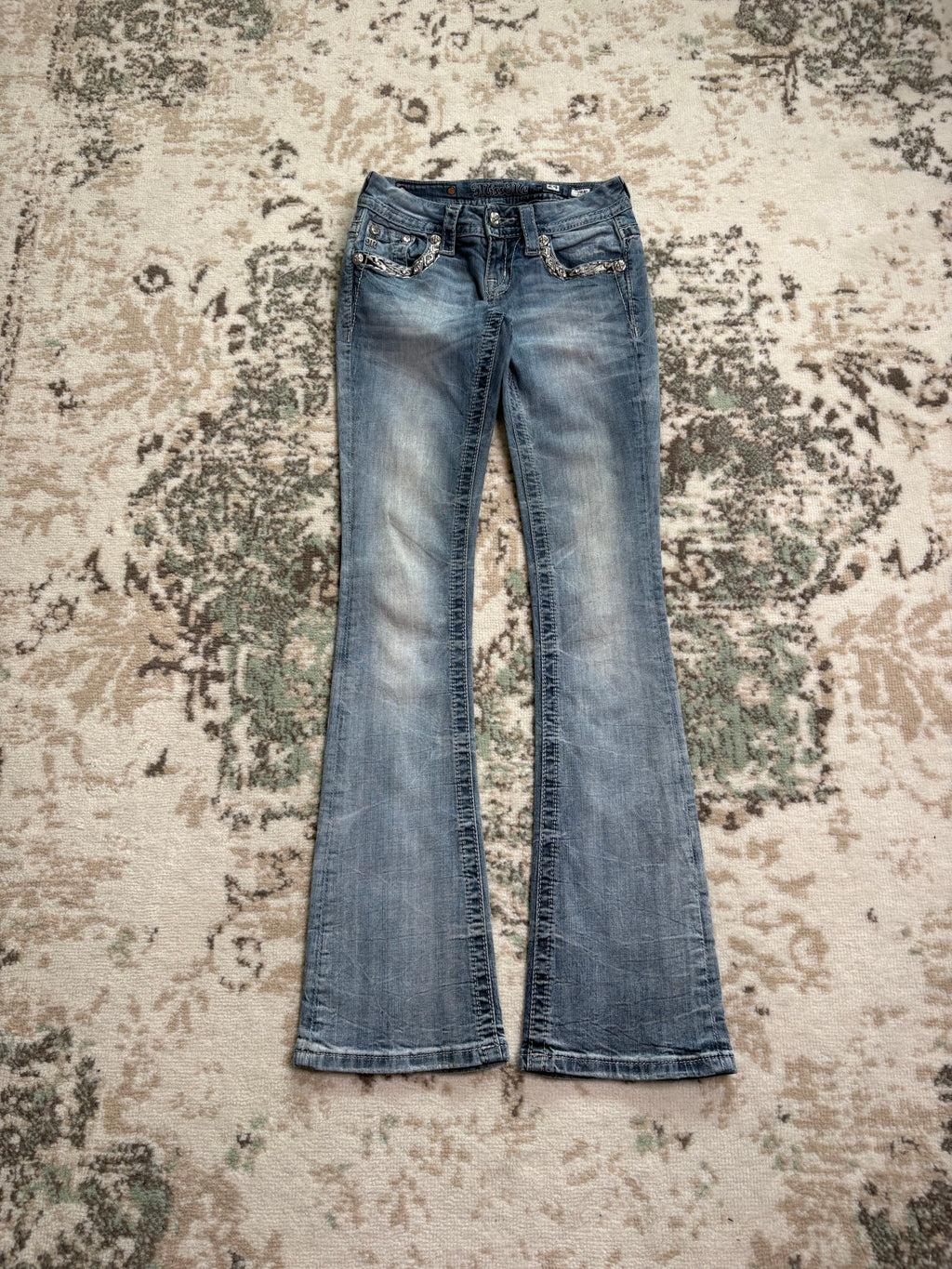 Miss Me Bootcut Jeans (W24)