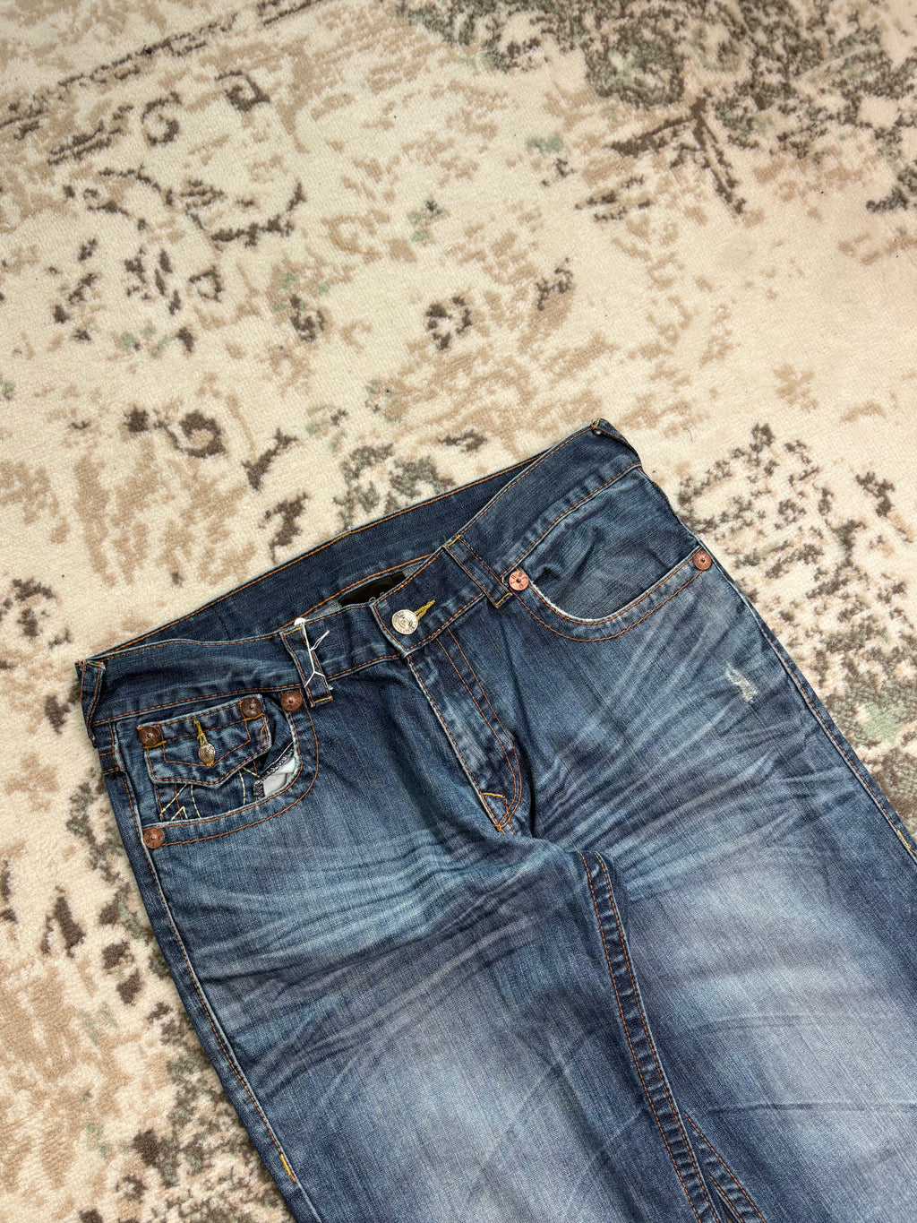 True Religion Baggy Jeans (M-L)