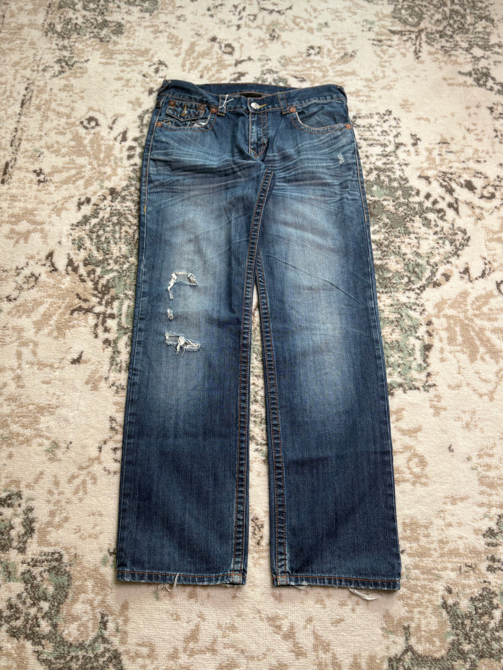 True Religion Baggy Jeans (M-L)