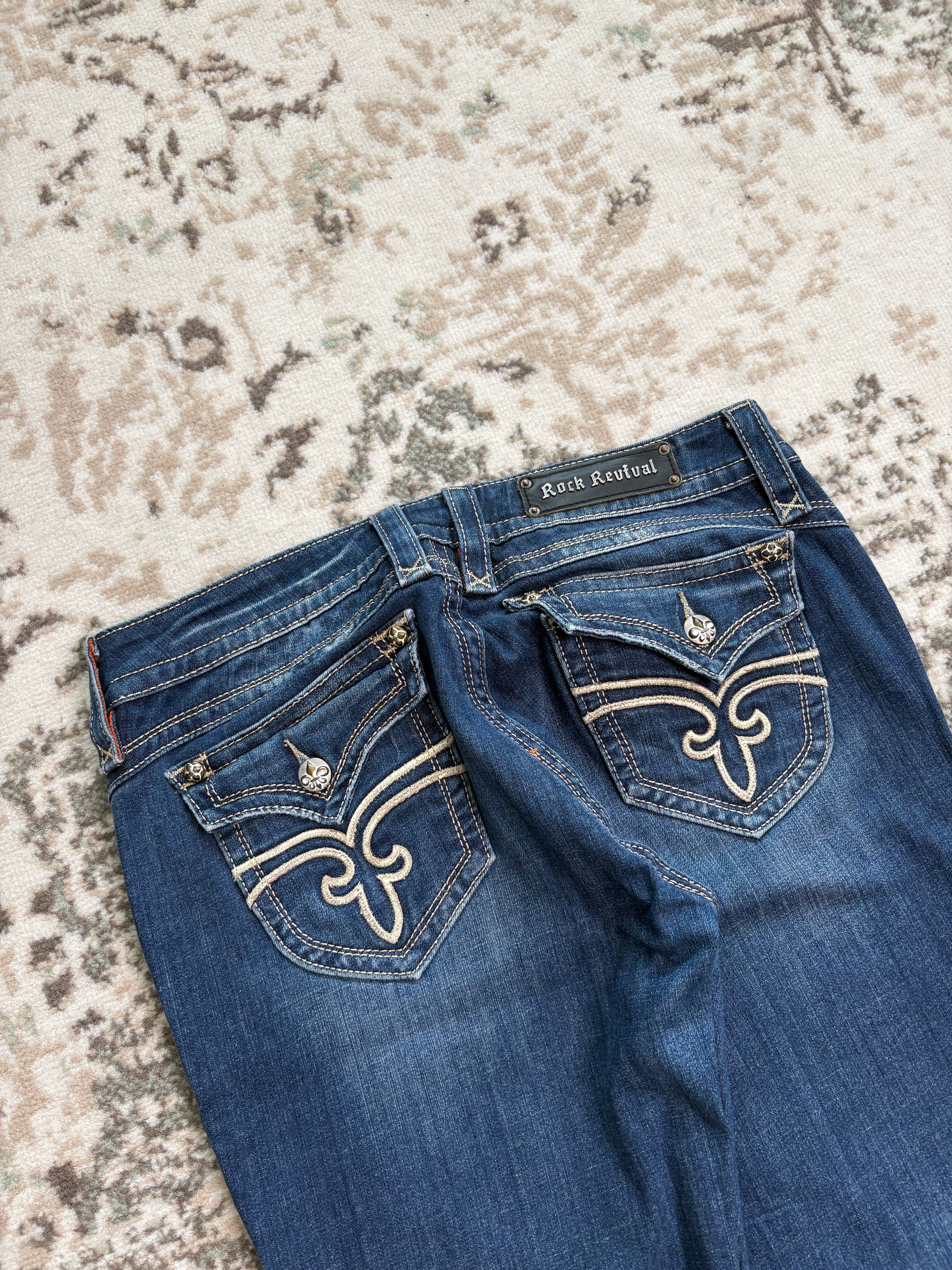 Rock Revival Straight/Bootcut Jeans (S/M)