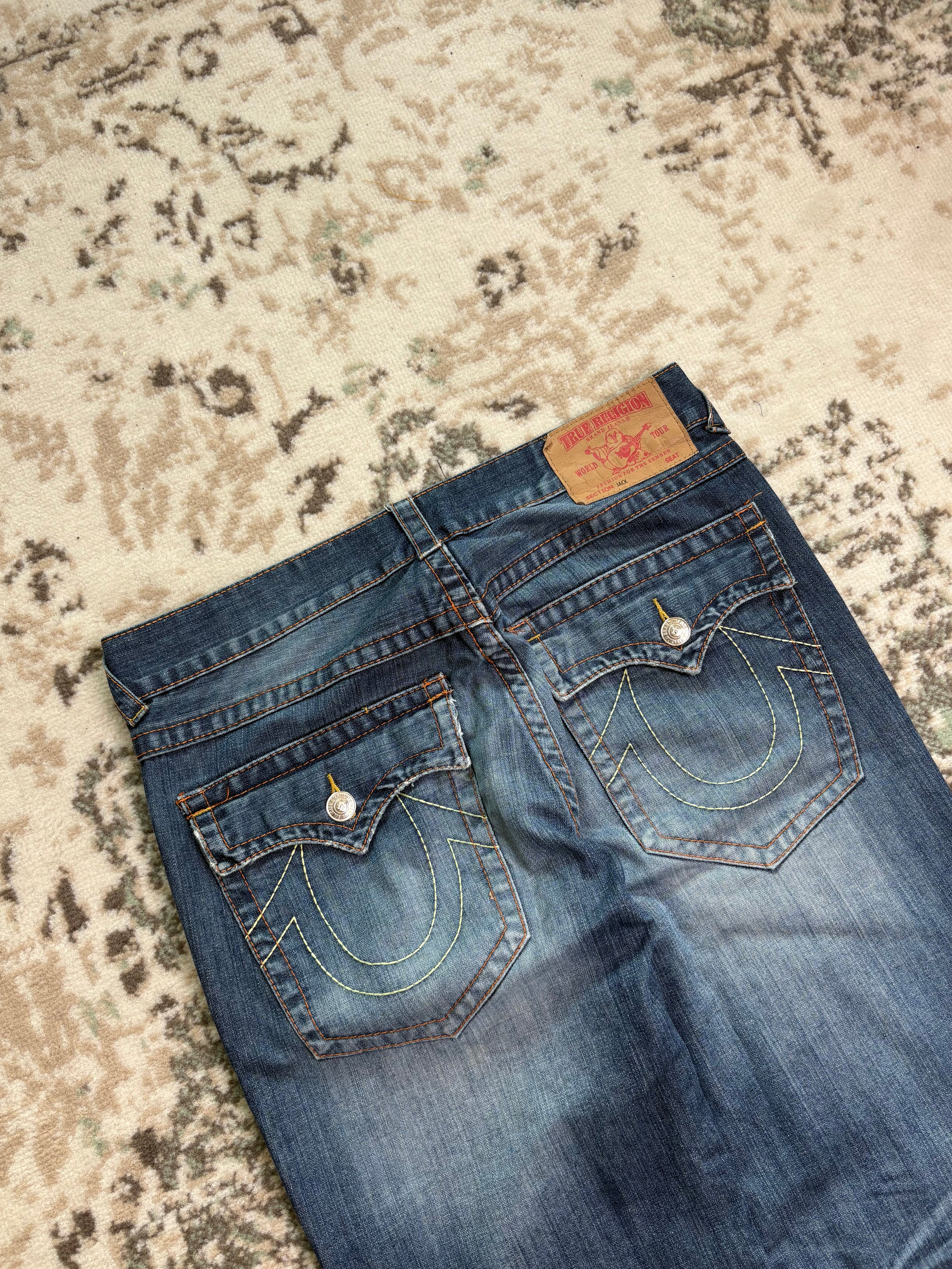 True Religion Baggy Jeans (M-L)
