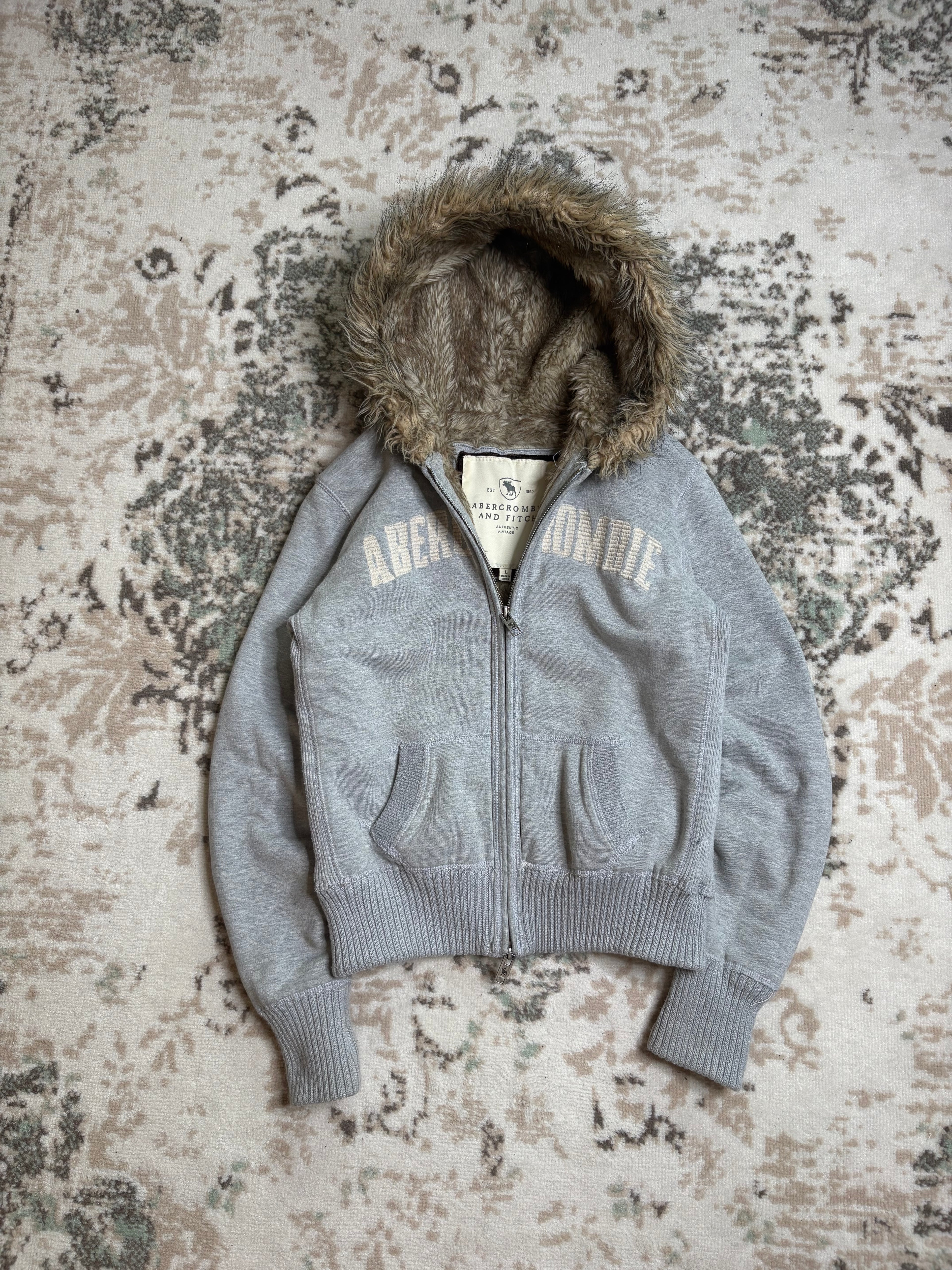 Abercrombie & Fitch Fur Zip-Hoodie (XS/S)