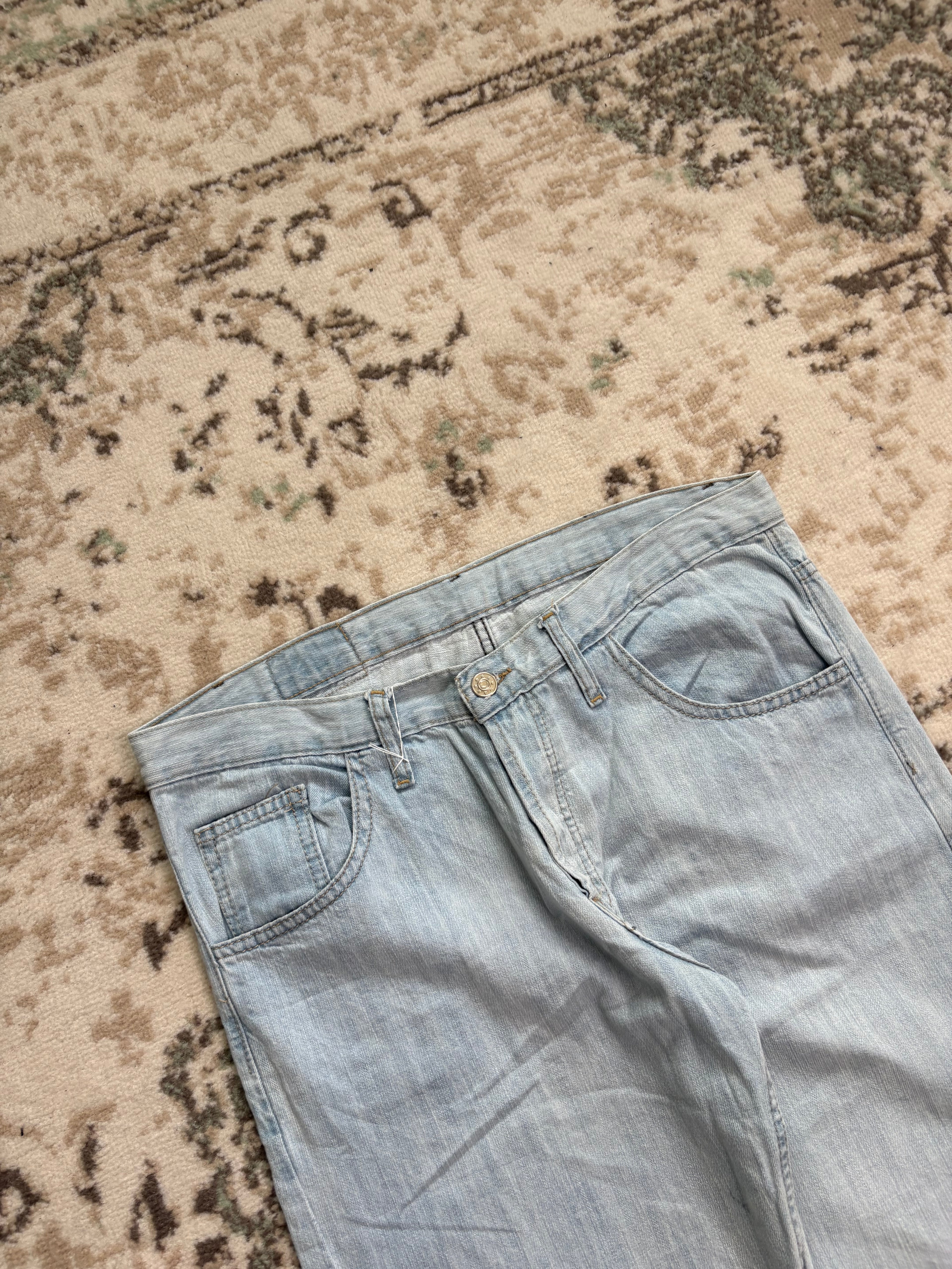 Armani Baggy Jeans (M)