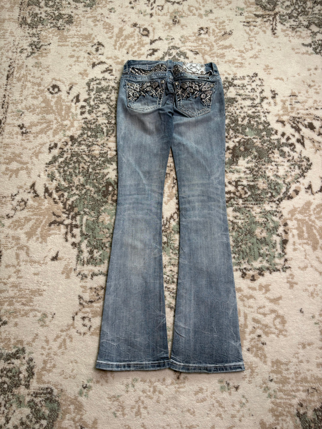 Miss Me Bootcut Jeans (W24)