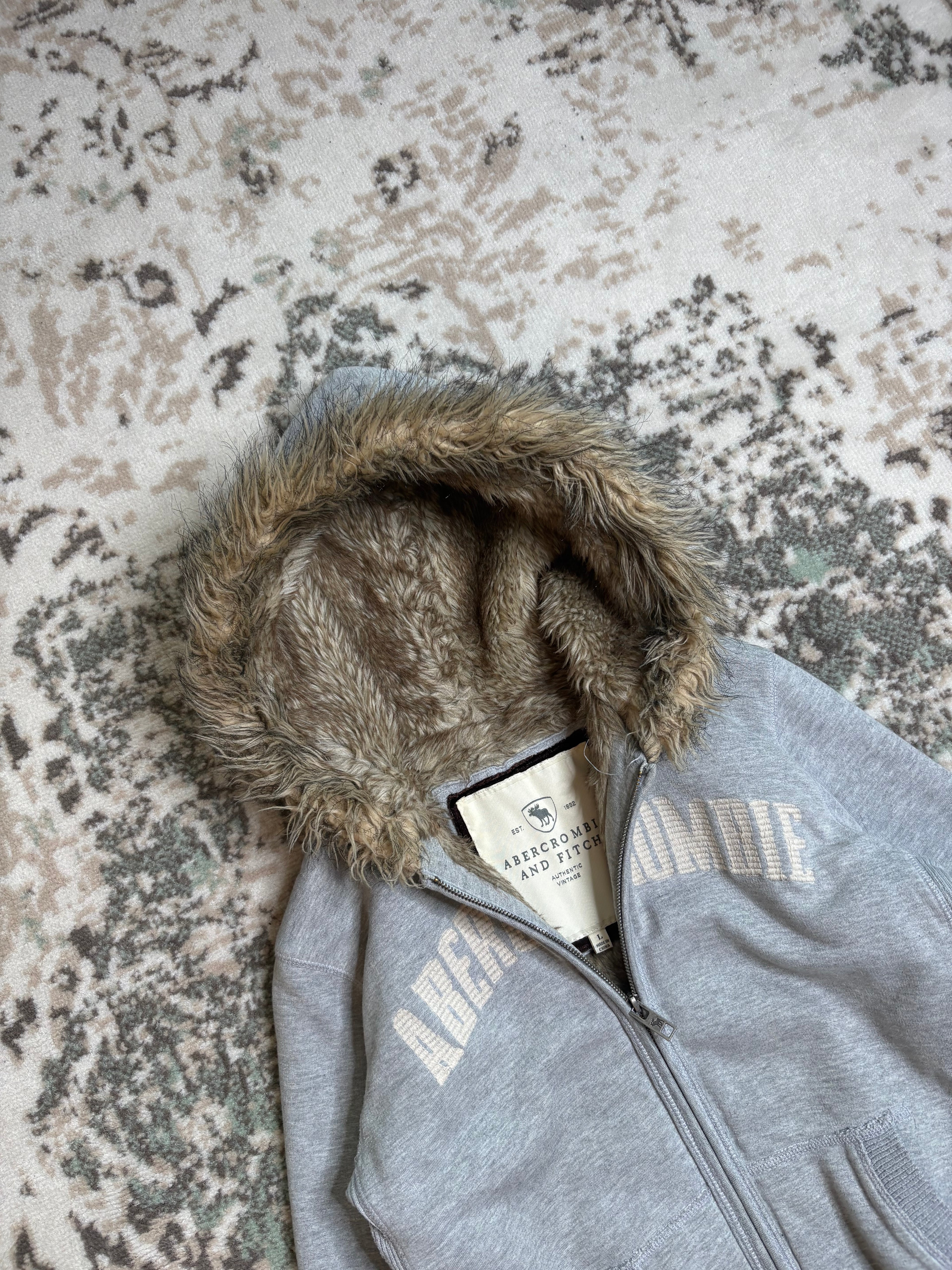 Abercrombie & Fitch Fur Zip-Hoodie (XS/S)