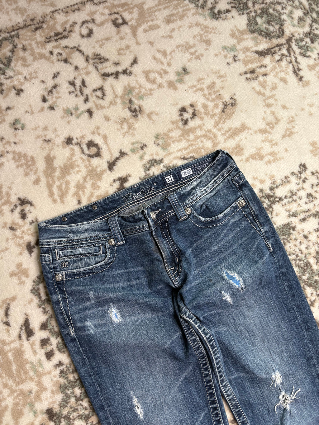 Miss Me Straight Jeans (M)