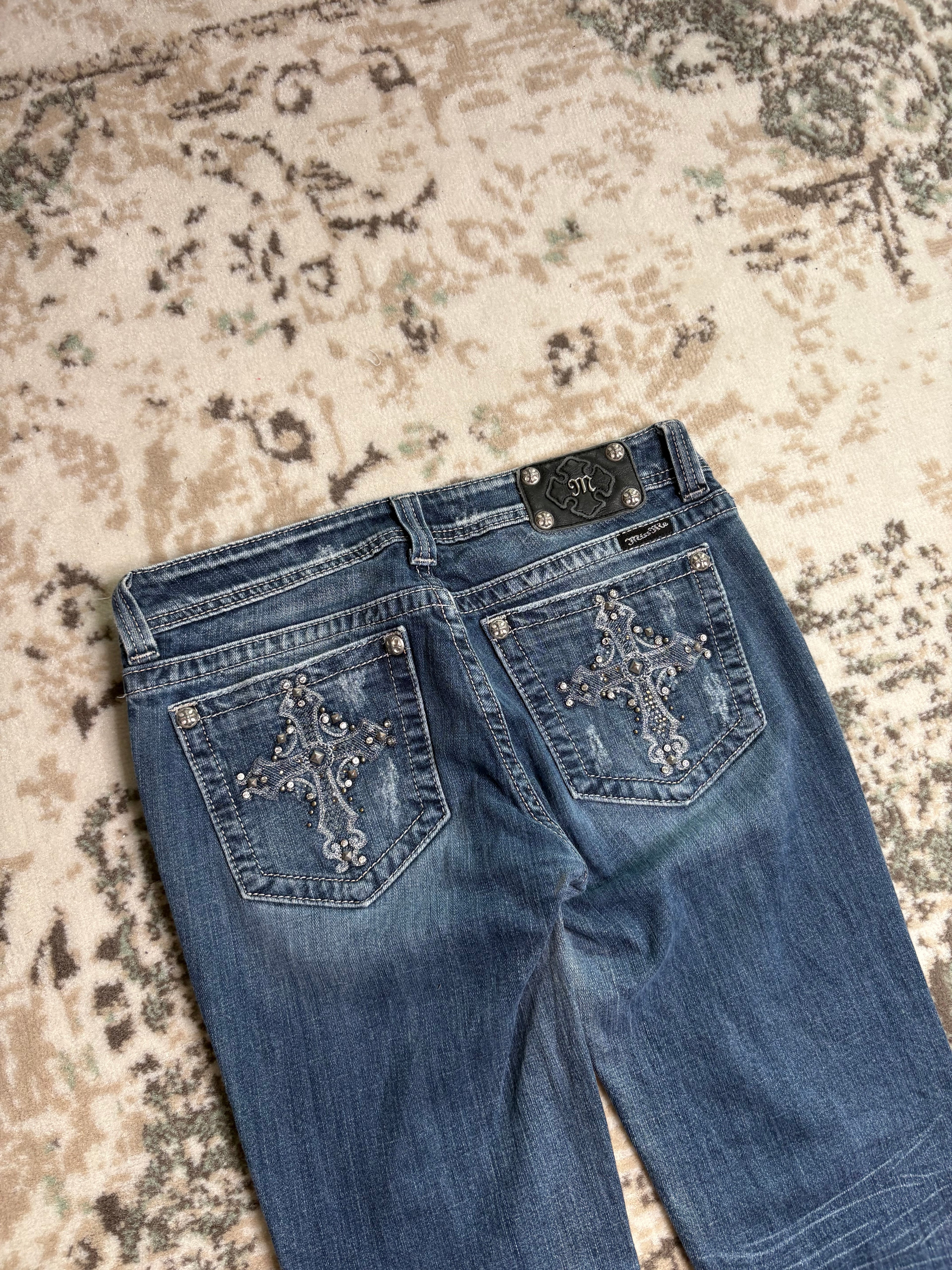 Miss Me Straight Jeans (M)